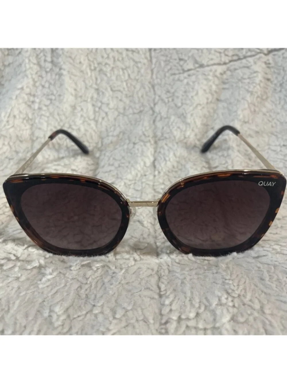 Quay Flat Out 1212 62mm Cat.3 Eye SunglassesQUAY  Tortoise